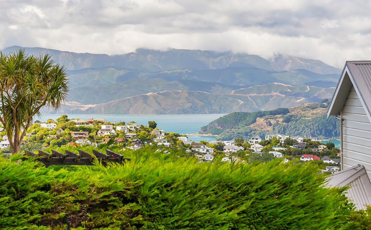 43A Satara Crescent, Khandallah, Wellington - Carousel 1