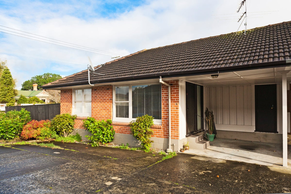 1/96 Mount Smart Road, Onehunga, Auckland - Carousel 10