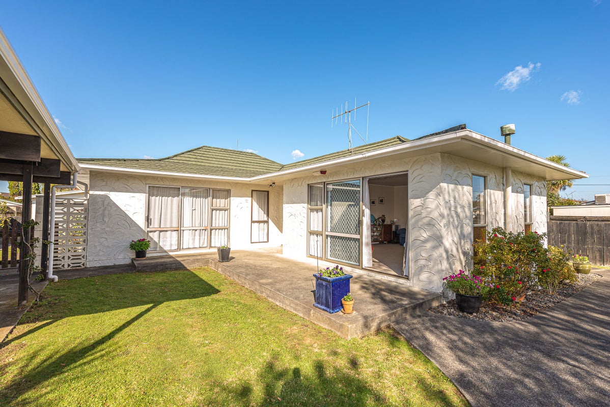 11 Cornwall Road, Springvale, Whanganui - Carousel 2