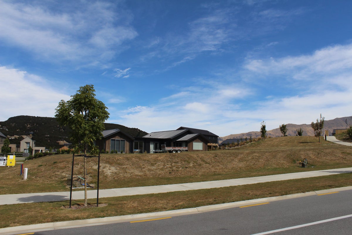 51 Mount Linton Avenue, Wanaka - Carousel 1