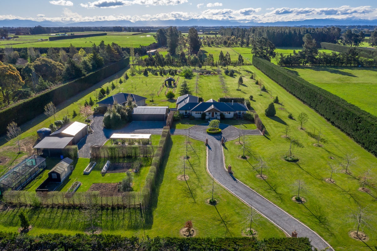 89 Knights Road, Christchurch - Carousel 1
