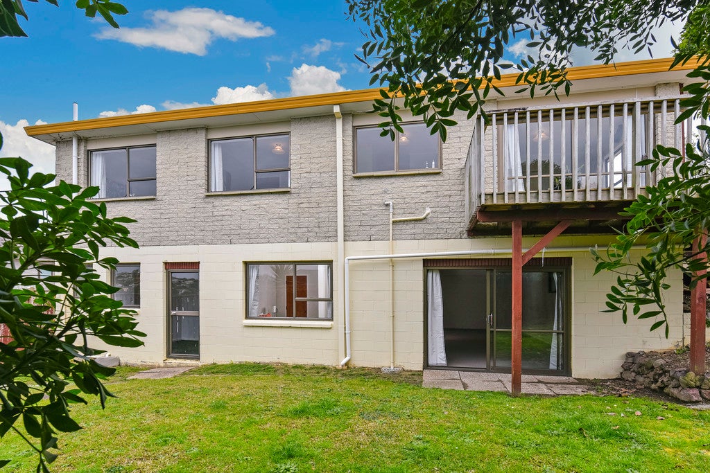 2/12 Eastwood Rise, Browns Bay, Auckland - Carousel 1