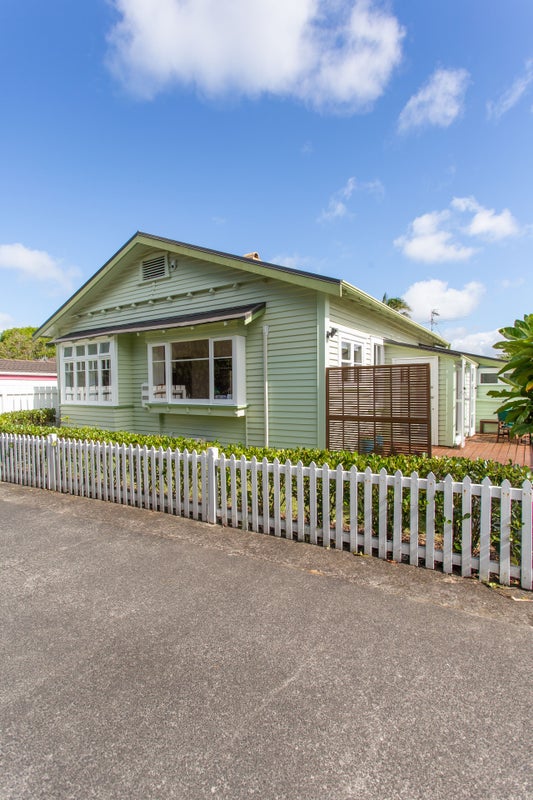 2/3 Orchard Street, Avondale, Auckland - Carousel 18