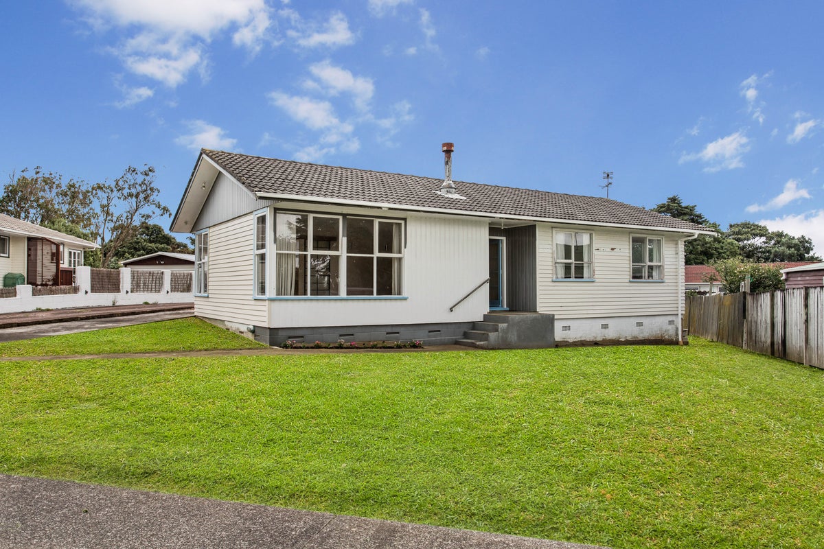 23 Lindis Place, Mangere Bridge, Auckland - Carousel 2