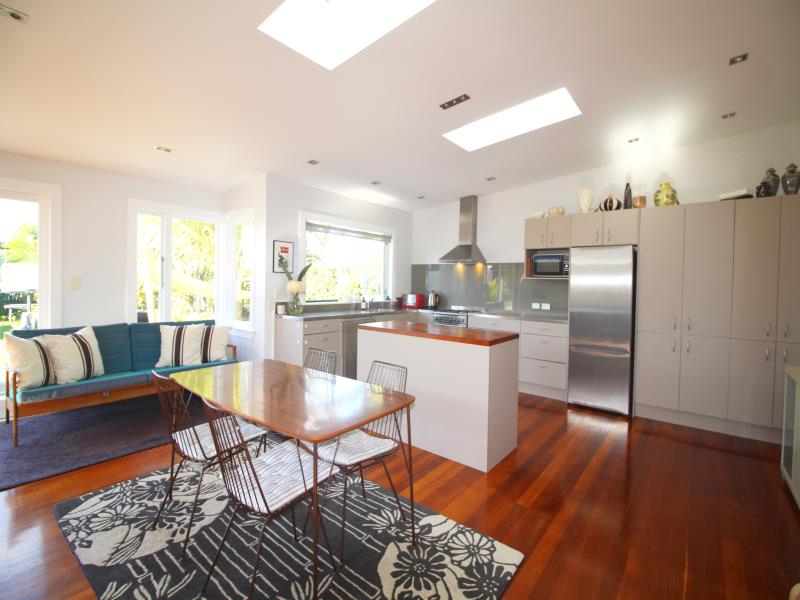 31 Finch Street, Morningside, Auckland - Carousel 1