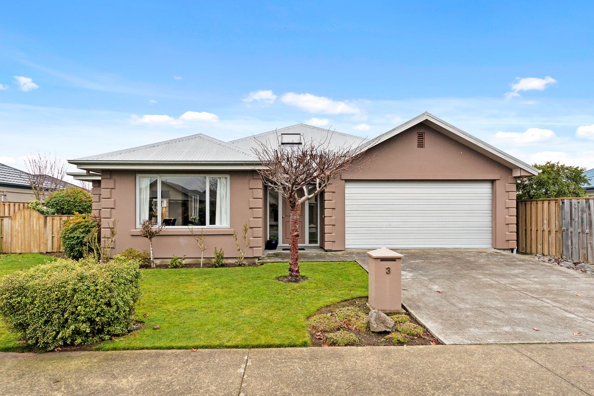 3 Saracen Avenue, Northwood, Christchurch - Carousel 1