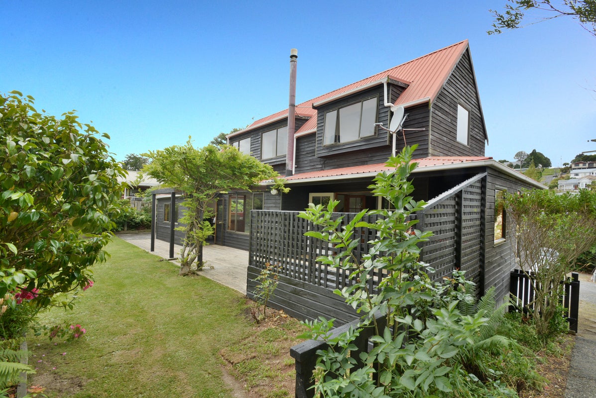 60 Nairn Street, Kaikorai, Dunedin - Carousel 1