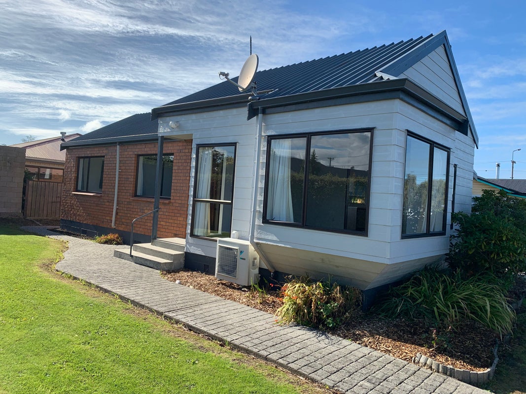 21 High Street, Balclutha - Carousel 14