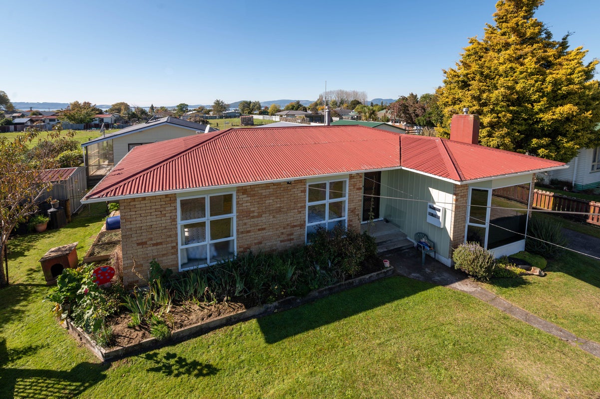 6 Whyte Place, Ngongotaha, Rotorua - Carousel 1