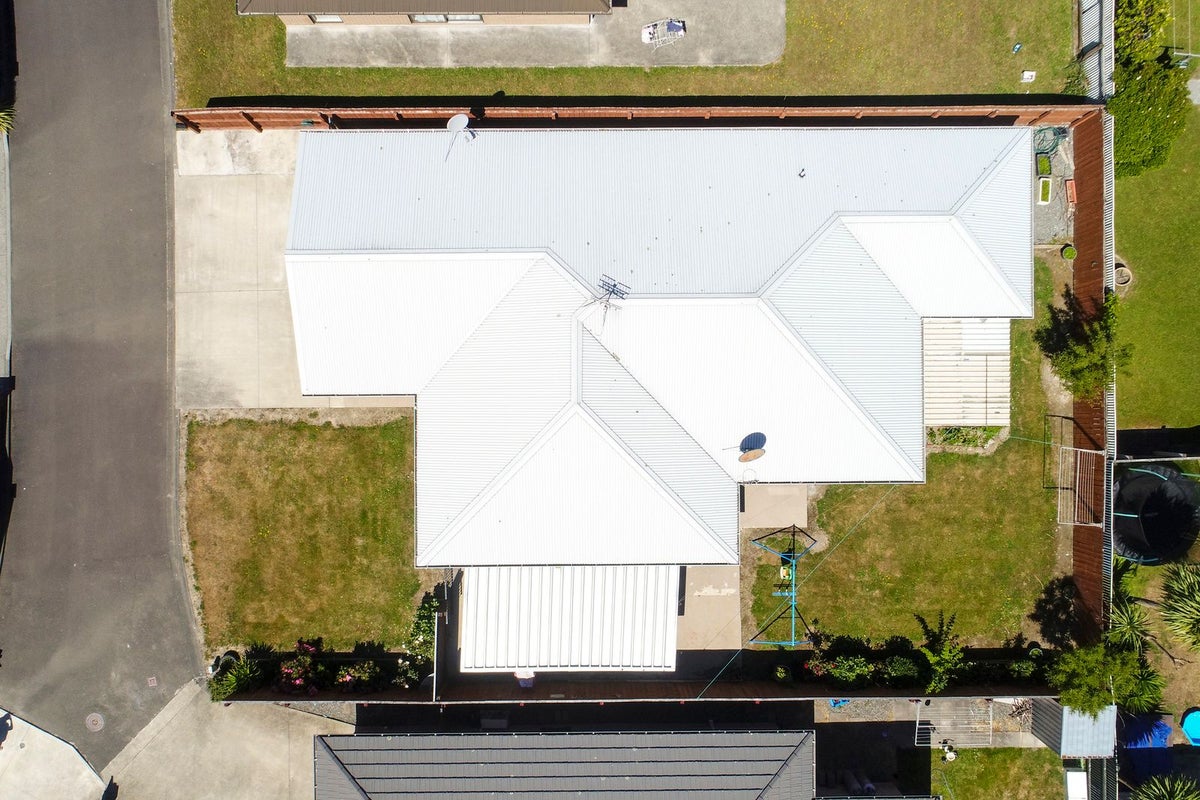 33 Sun Valley Grove, Wainuiomata, Lower Hutt - Carousel 2