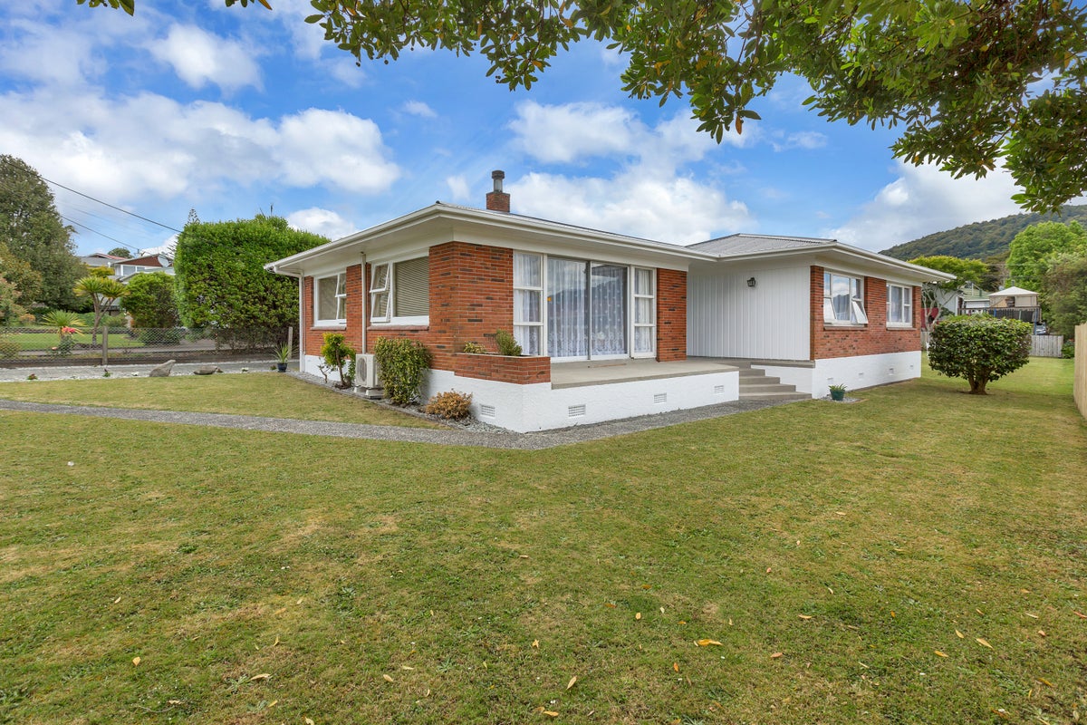 3 Tuhangi Street, Kamo, Whangarei - Carousel 1