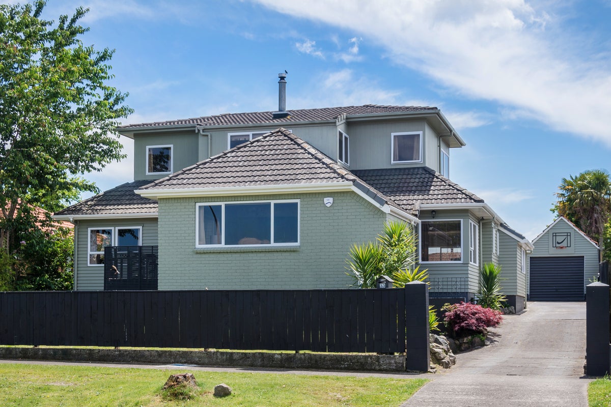 33 Robertson Street, Glenholme, Rotorua - Carousel 1