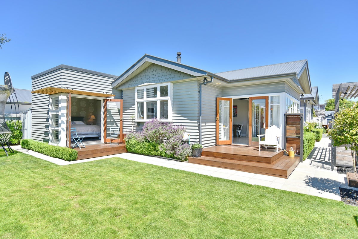 20 Carrington Street, St Albans, Christchurch - Carousel 20