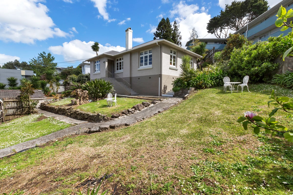 71 Hatea Drive, Regent, Whangarei - Carousel 1