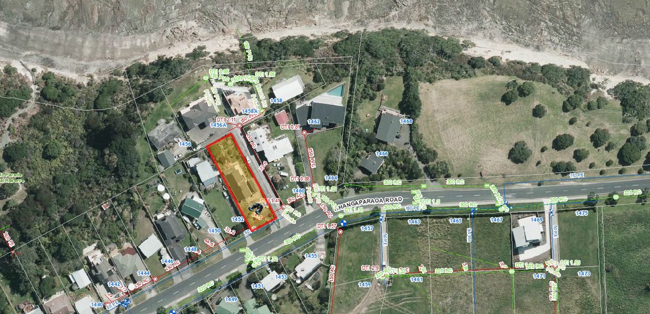 1454 Whangaparaoa Road, Army Bay, Whangaparaoa - Carousel 2