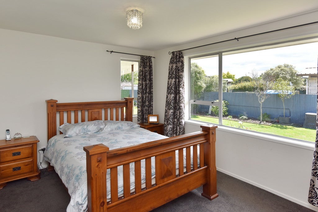 19 Bowie Drive, Woodend, Woodend - Carousel 10