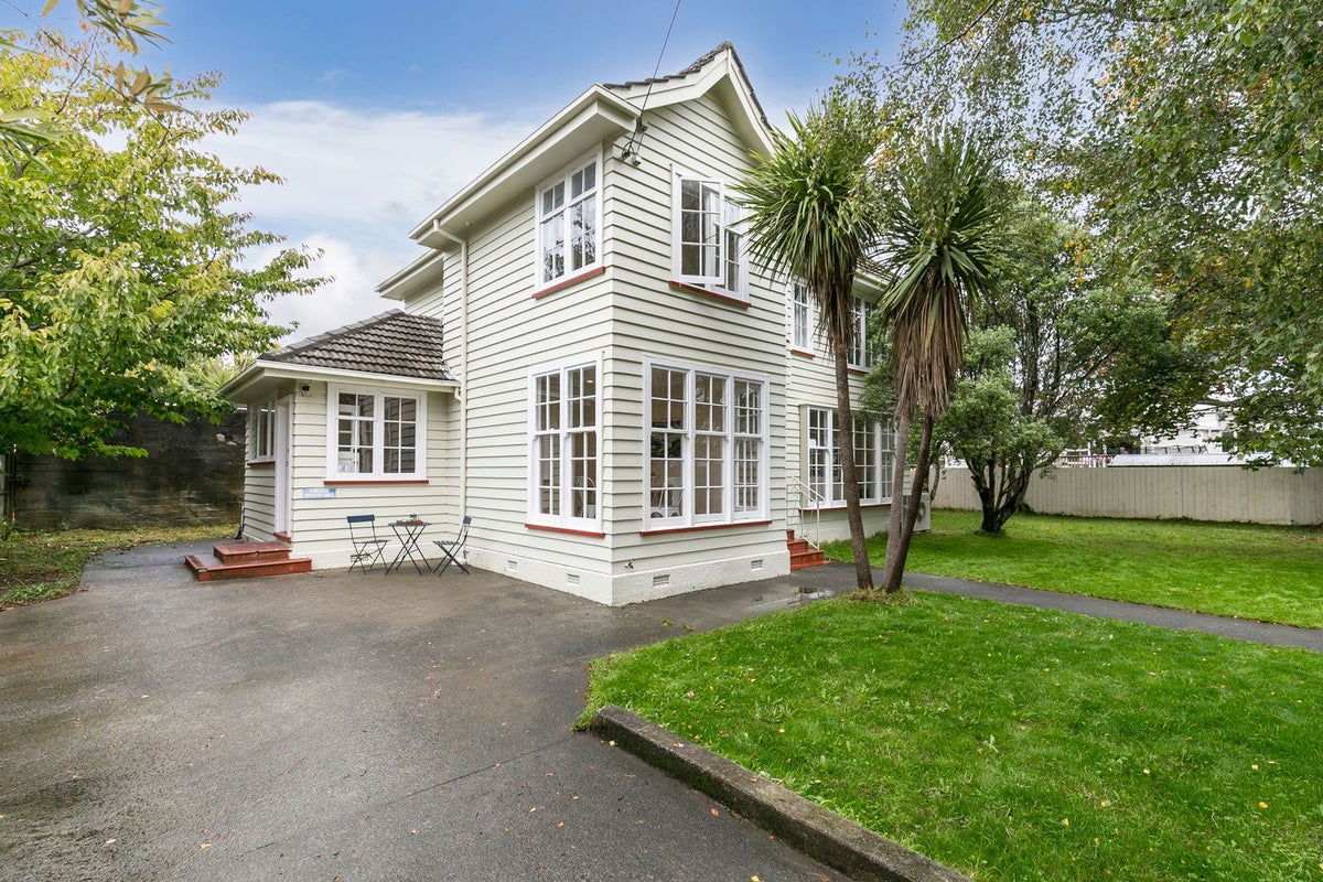 31A Campbell Street, Karori, Wellington - Carousel 20