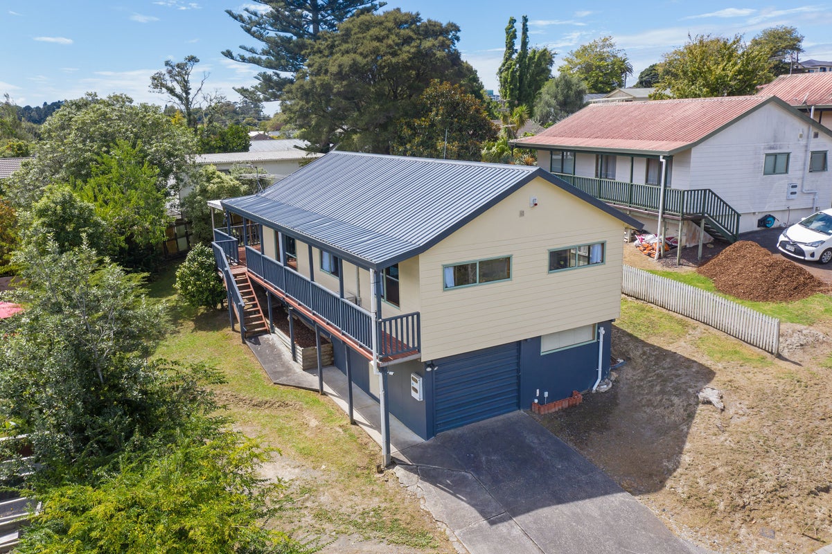 79C Woodglen Road, Glen Eden, Auckland - Carousel 31