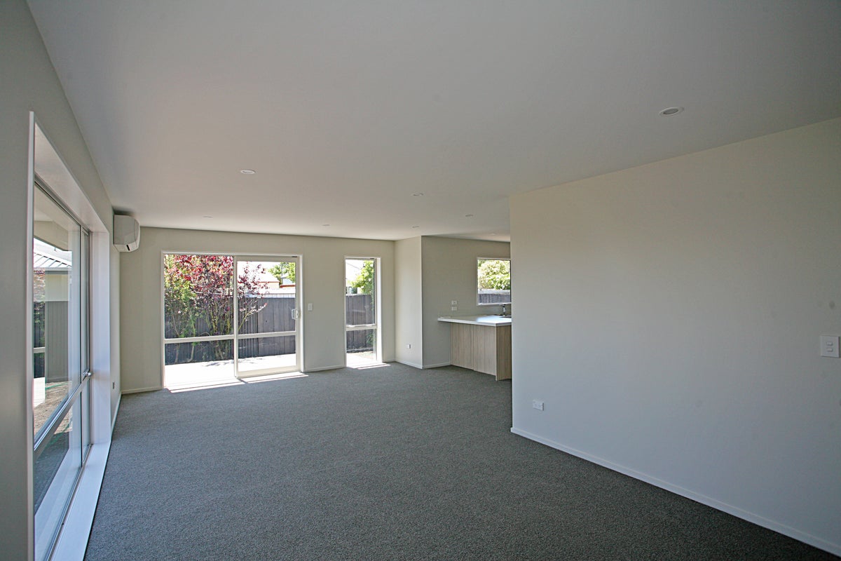 7 Youngston Lane, Woolston, Christchurch - Carousel 10
