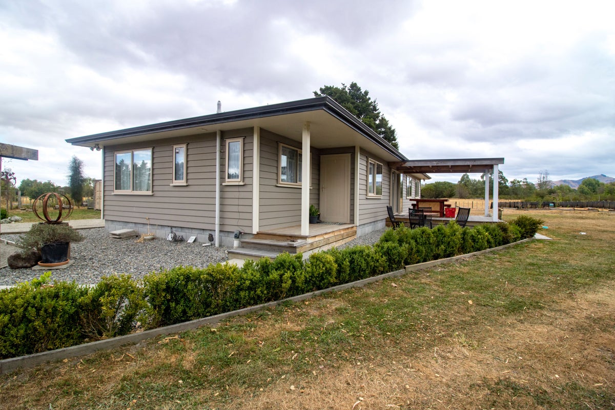 19 Totara Park Drive, Upper Plain - Carousel 22