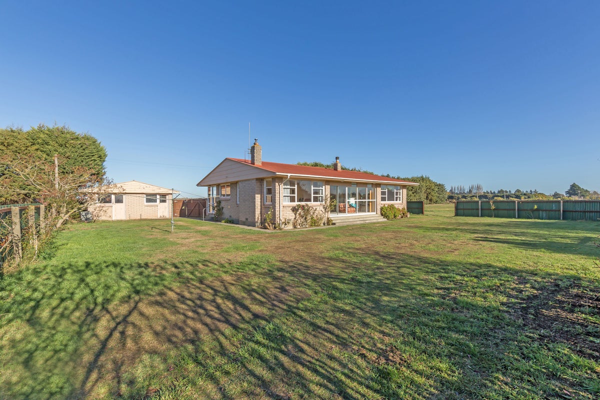 370 Maddisons Road, Christchurch - Carousel 2