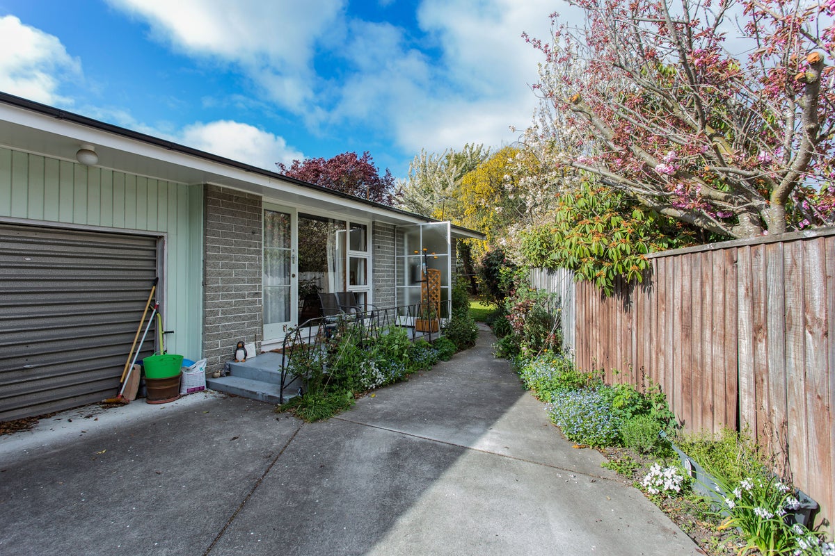 2/155 Brookside Terrace, Bryndwr, Christchurch - Carousel 13
