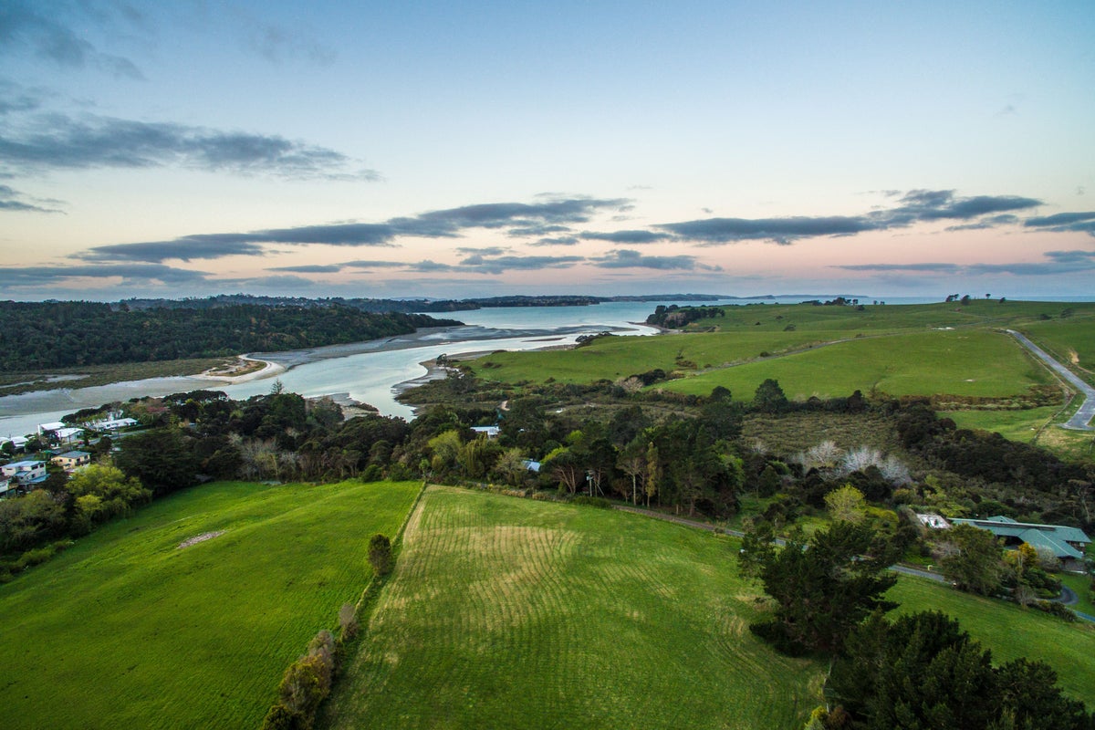 64 Okura River Road, Albany - Carousel 12