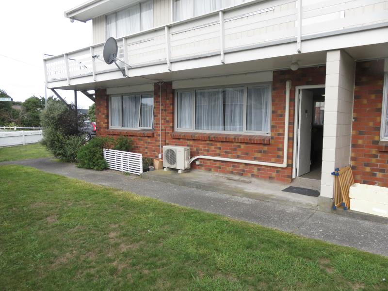 3/246 Main Road, Tawa, Wellington - Carousel 1