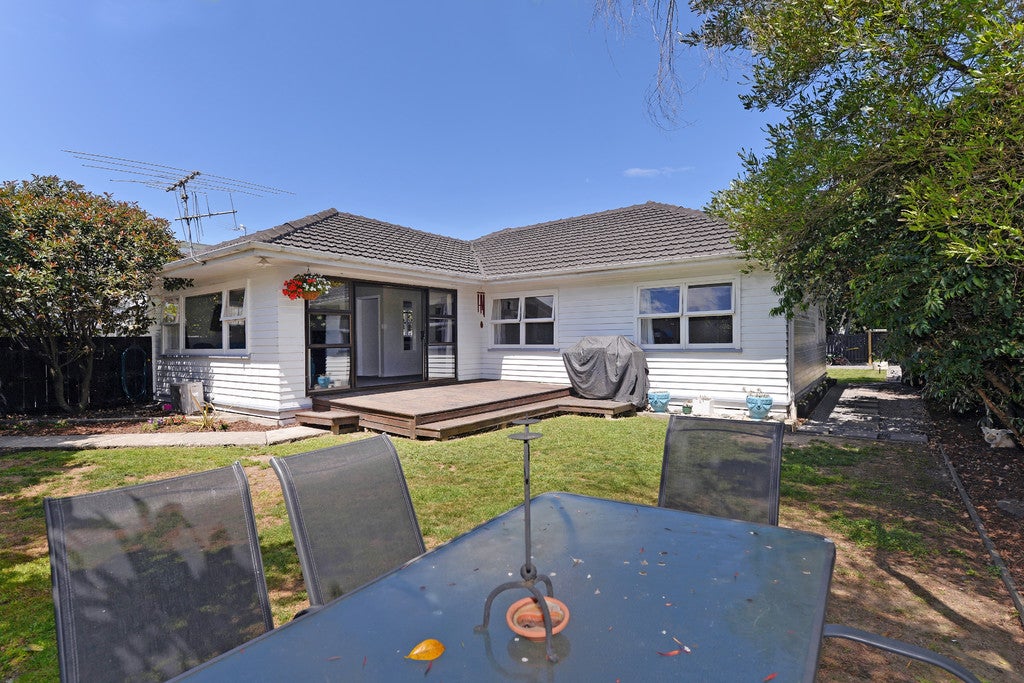 1/33A GREEN Street, Tahunanui, NELSON - Carousel 1