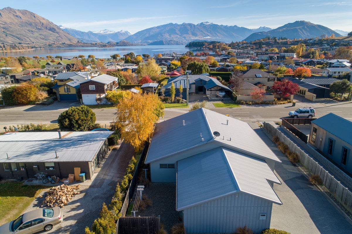 56 Warren Street, Wanaka, Wanaka - Carousel 2