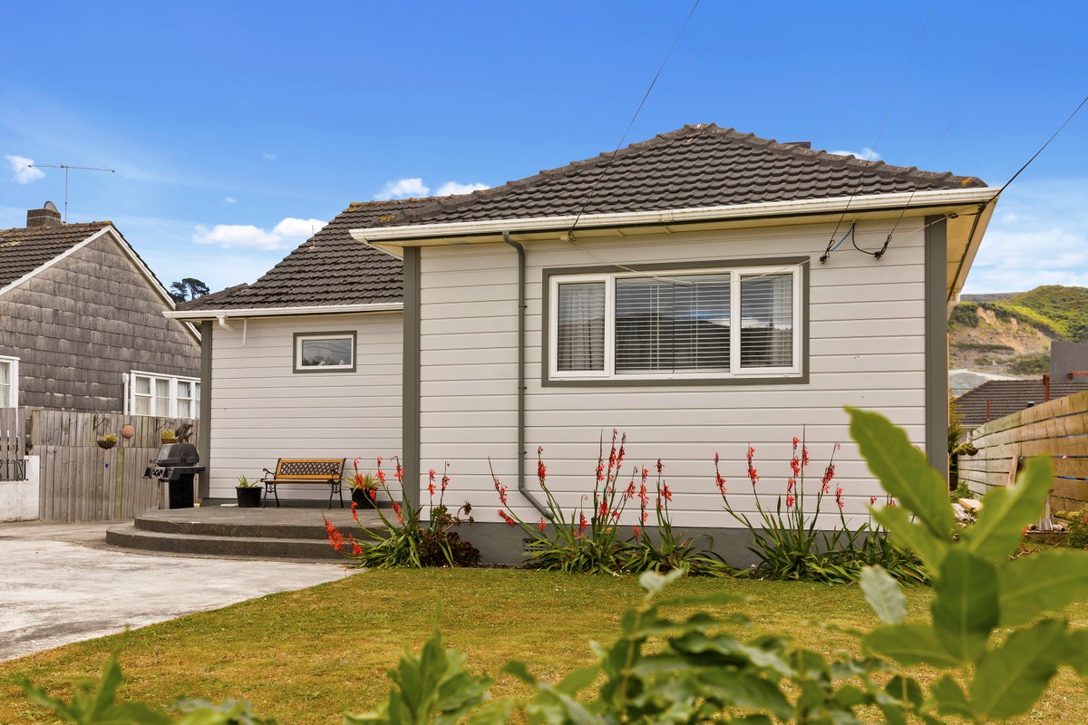 129 Reynolds Street, Taita, Lower Hutt - Carousel 2