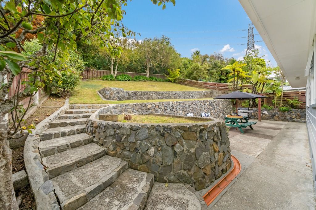 129 Tirohanga Road, Tirohanga, Lower Hutt - Carousel 27