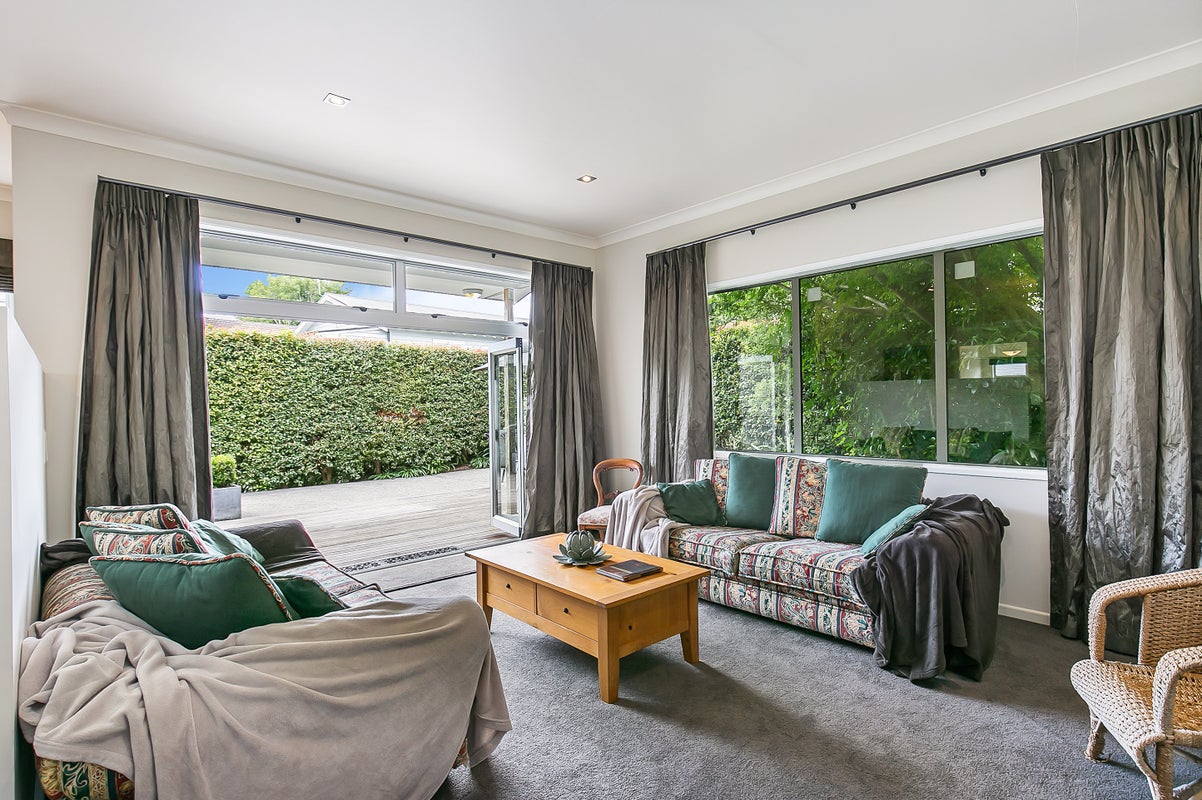 34 Pukerangi Crescent, Ellerslie, Auckland - Carousel 10