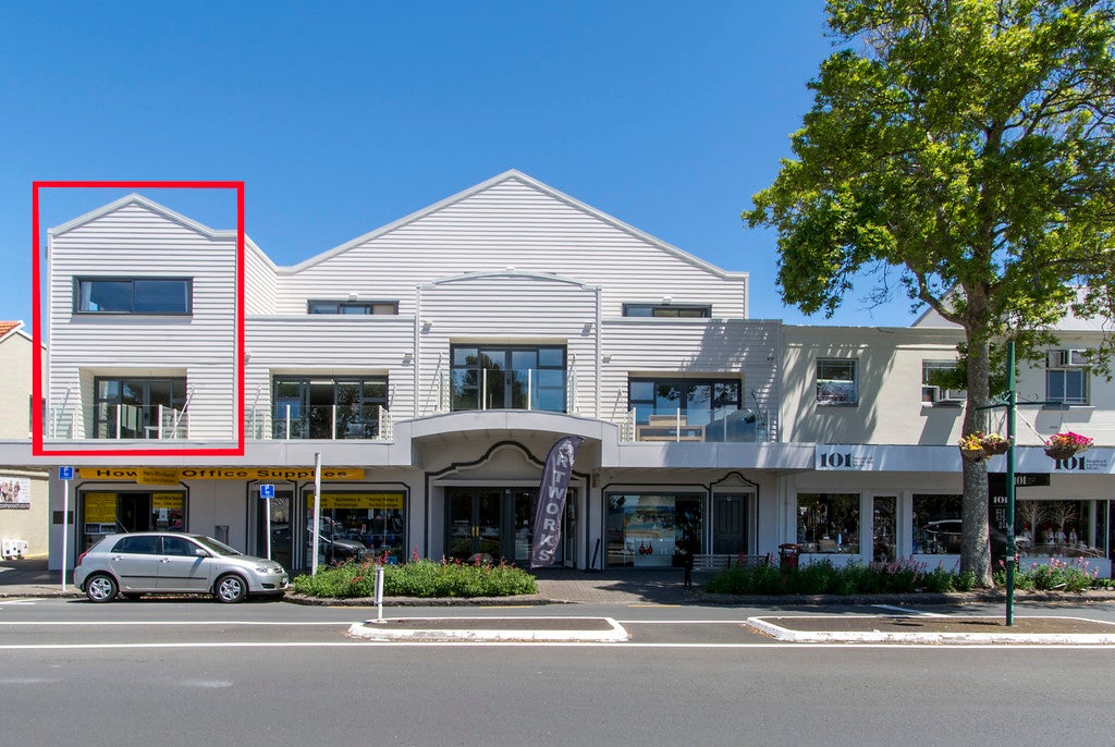 1/5 Cook Street, Howick, Auckland - Carousel 1