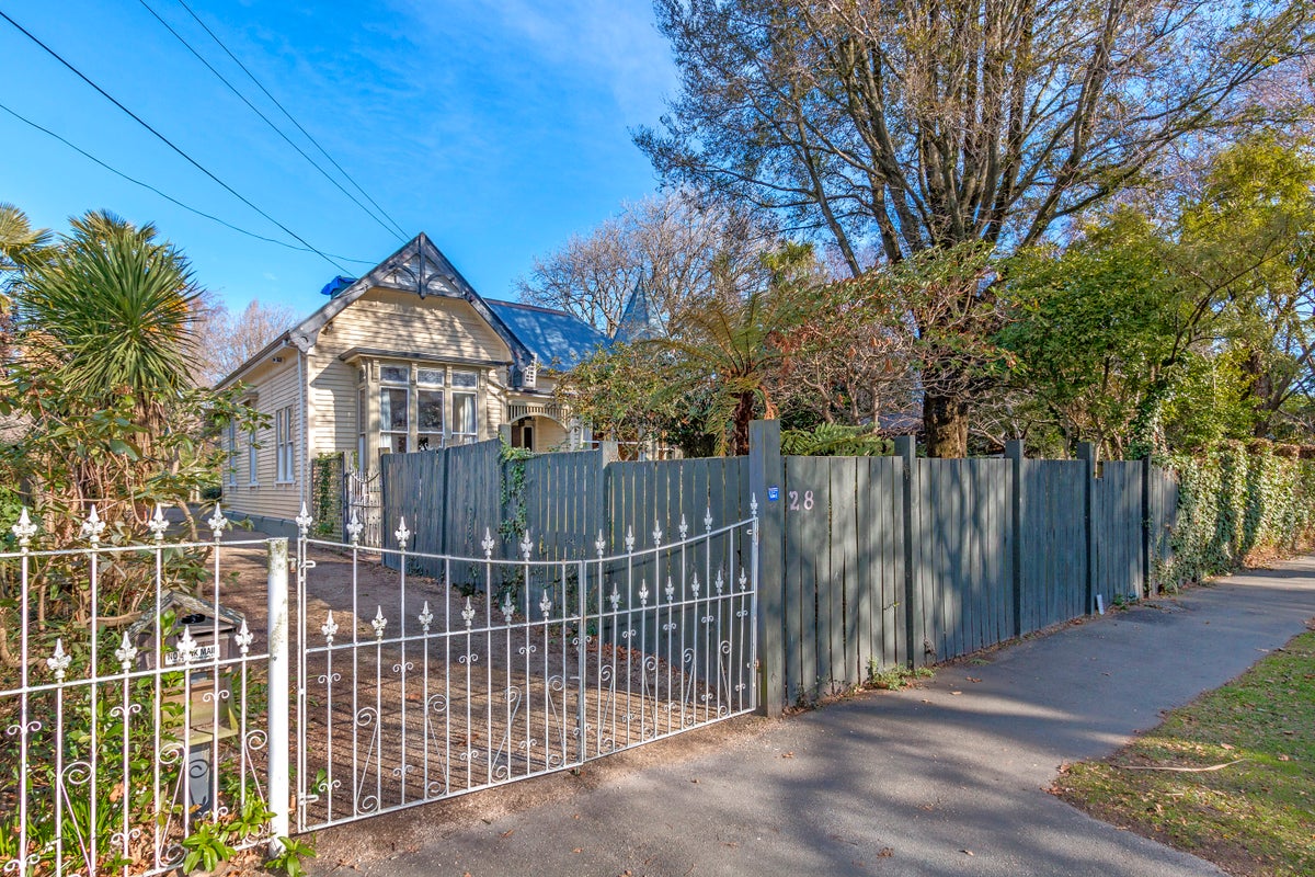 28 Fisher Avenue, Beckenham, Christchurch - Carousel 1