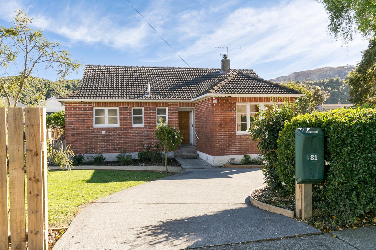 81 Molesworth Street, Taita, Lower Hutt - Carousel 1
