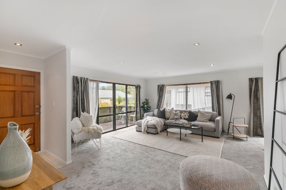 7 Ramonda Close, Bayview, Auckland - Carousel 2