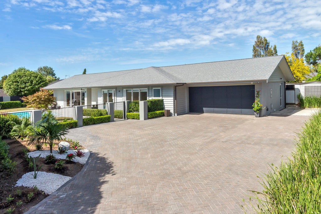 19 Fratley Avenue, Farm Cove, Auckland - Carousel 1