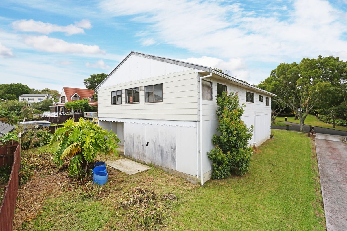 26 Derrimore Heights, Clover Park, Auckland - Carousel 2