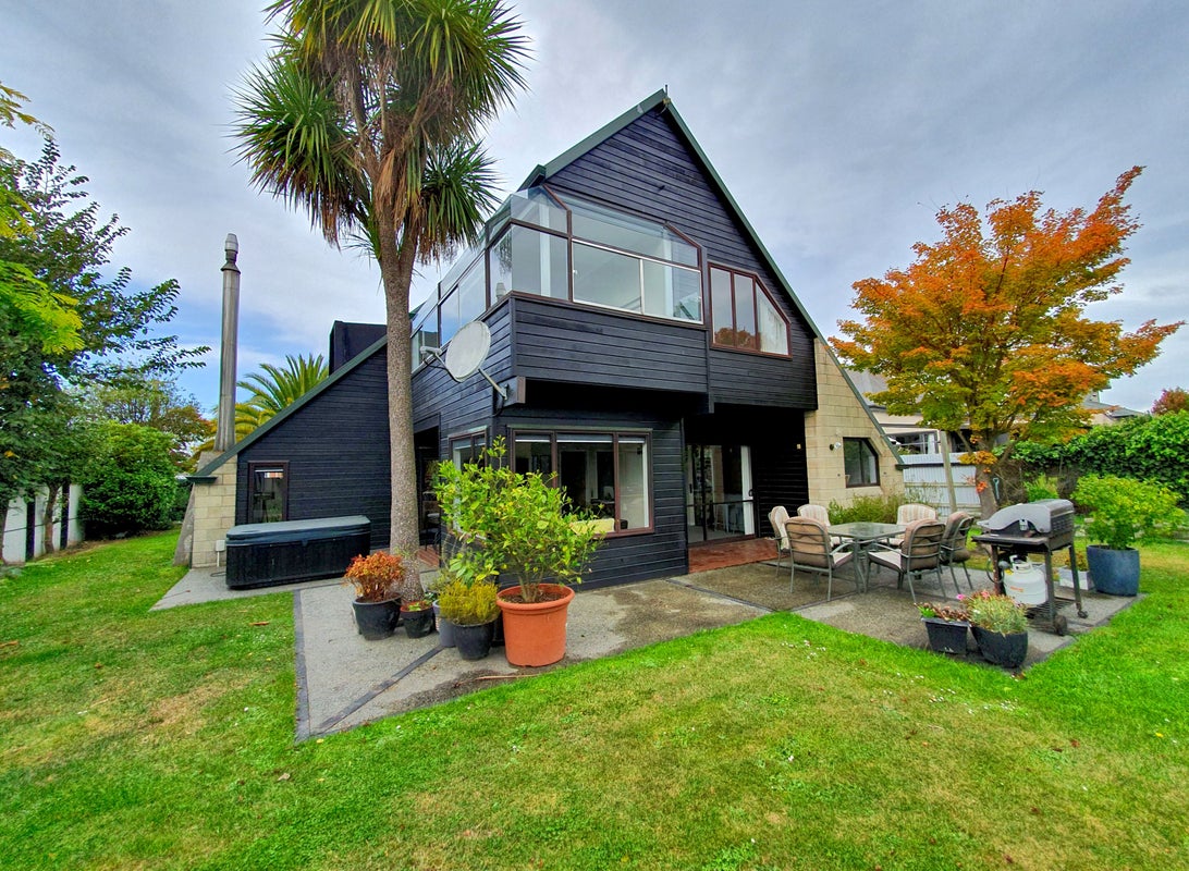24 Rugby Street, Highfield, Timaru - Carousel 1