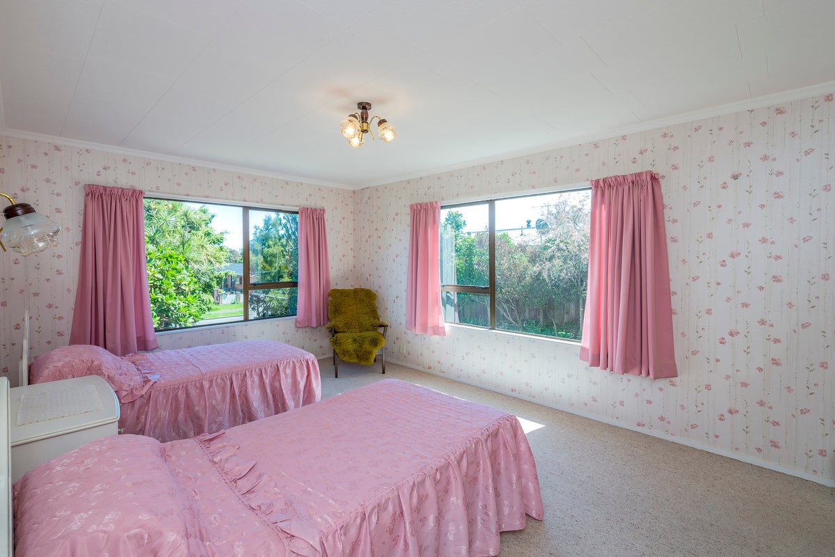 33 Eruini Street, Waikanae Beach, Waikanae - Carousel 10