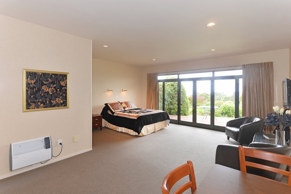 1552 Takaka-Collingwood Highway, Parapara, Collingwood - Carousel 10