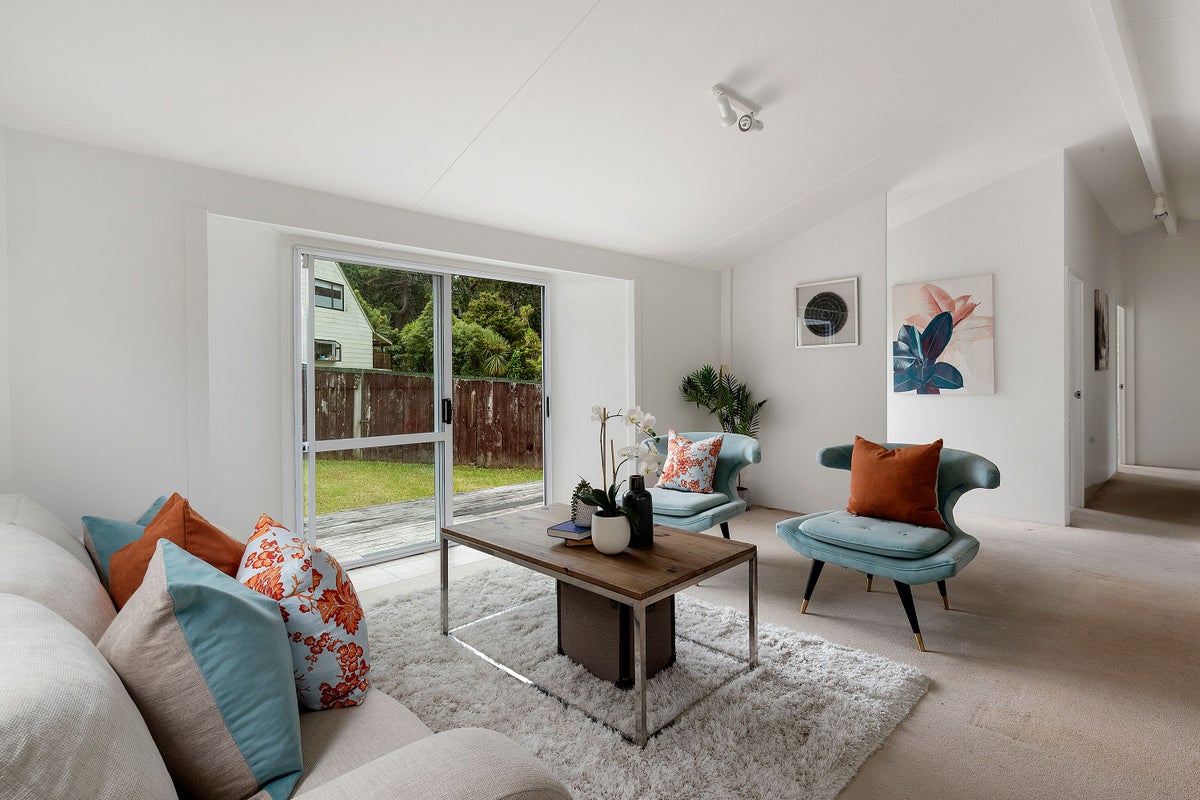 2/19 Erica Road, Sunnynook, Auckland - Carousel 2