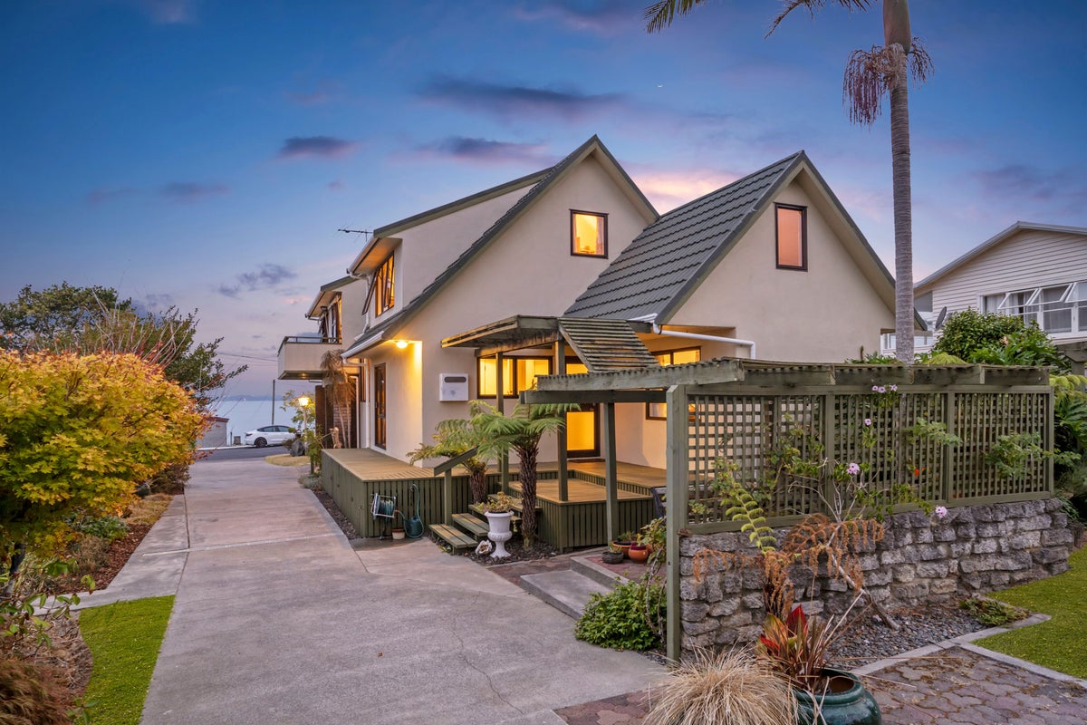 21 Campbell Road, Maraetai, Auckland - Carousel 1