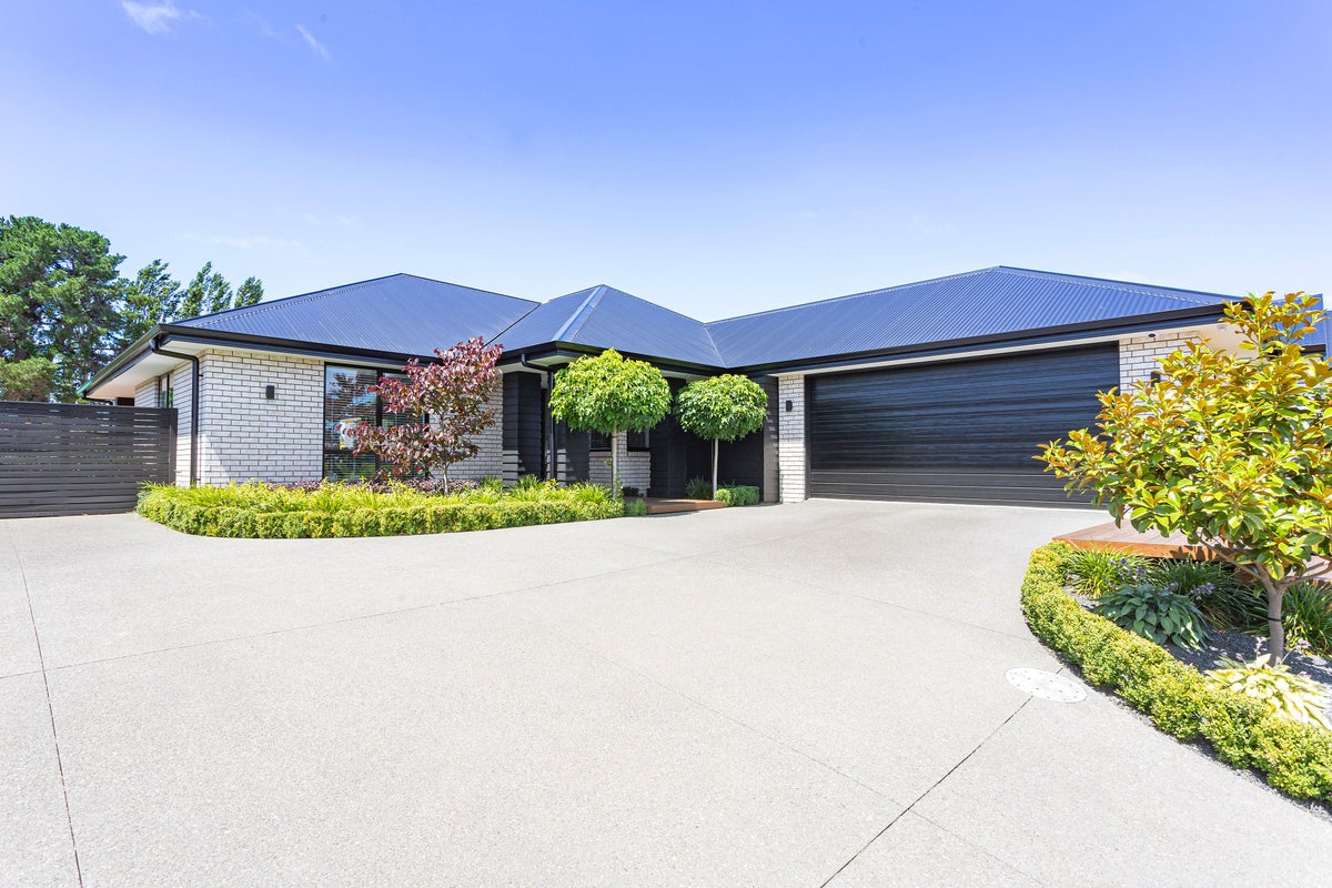 10 Ruapani Street, Marshland, Christchurch - Carousel 54