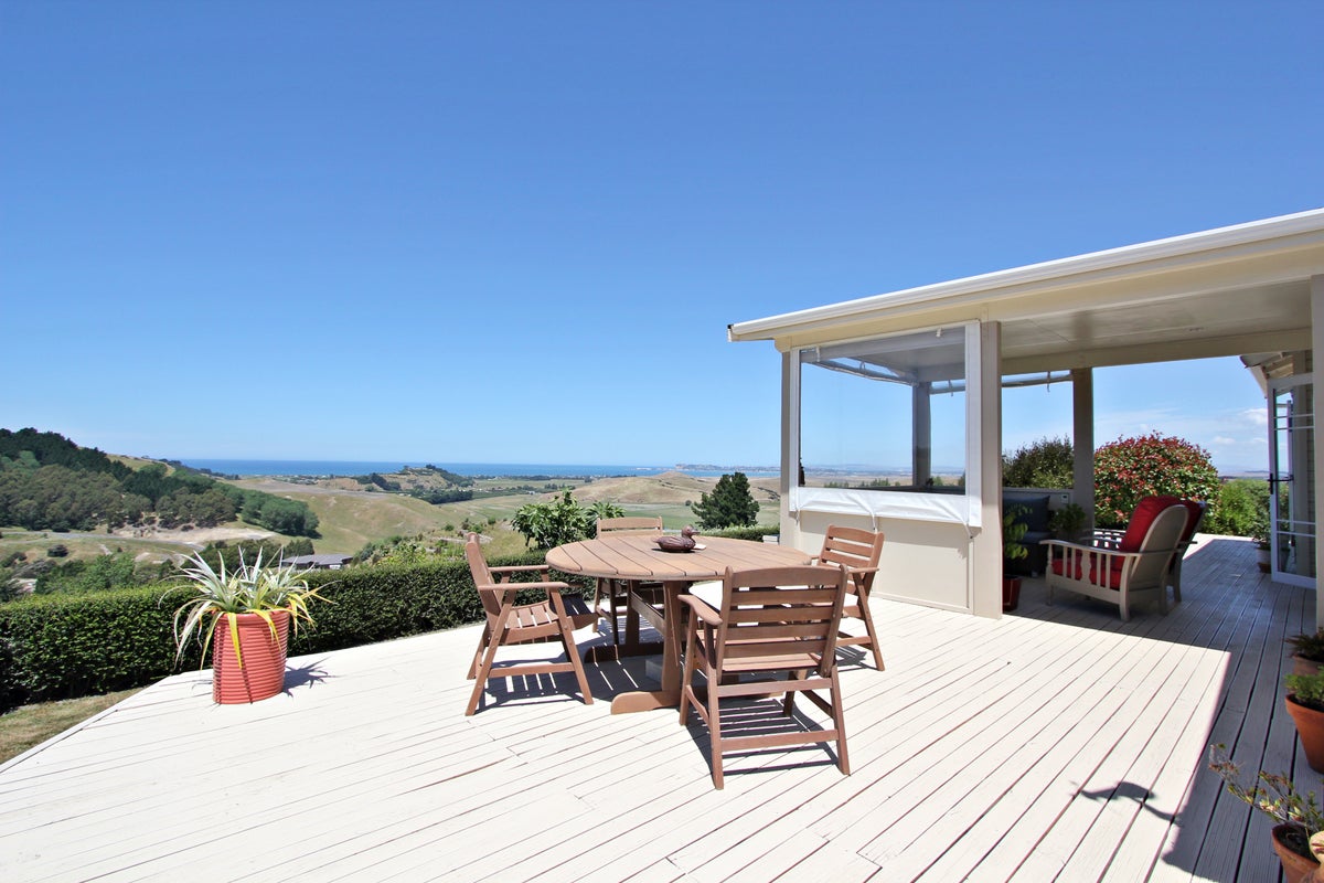 61 Avery Road, Eskdale, Napier - Carousel 1