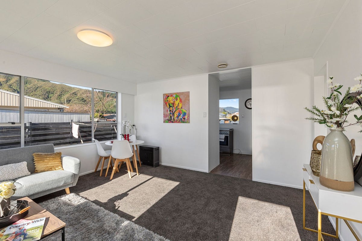 2/312 WELLINGTON RD, Wainuiomata, Lower Hutt - Carousel 2