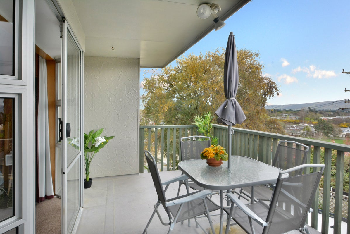 35 Clyde Terrace, Kaitangata - Carousel 1