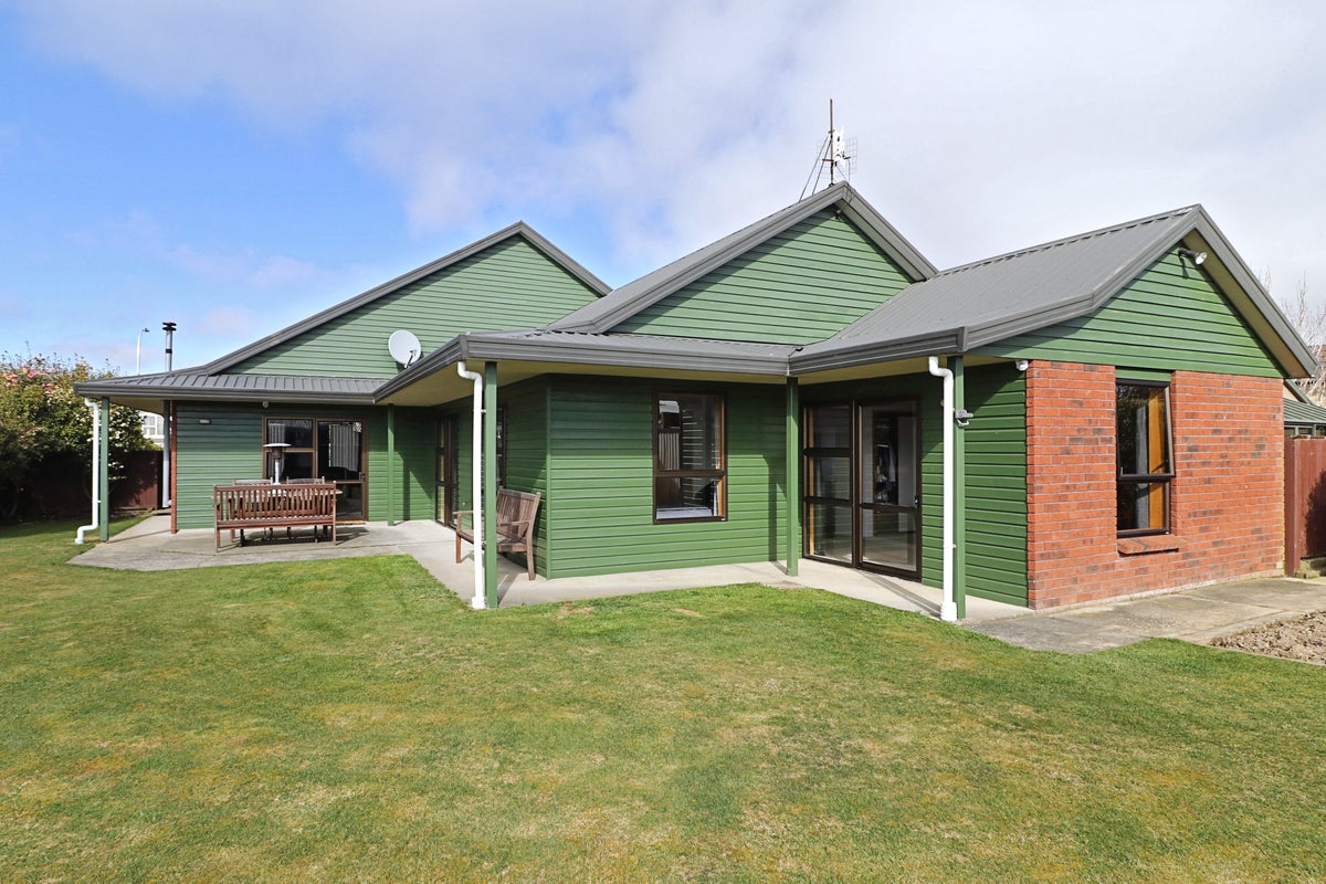 12 Vogel Street, Waikiwi, Invercargill - Carousel 1