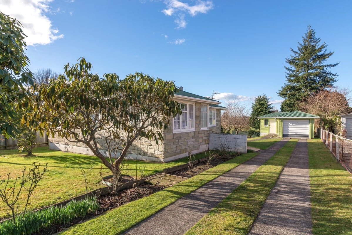 9 Park Road, Western Heights, Rotorua - Carousel 1